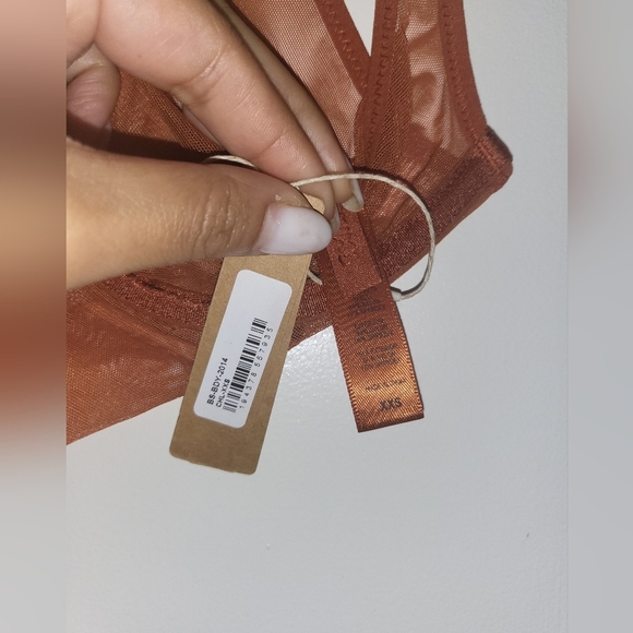 NWT SKIMS ULTRAFINE MESH UNDERWIRE BODYSUIT IN CHILE SIZE XXS - Picture 6 of 7